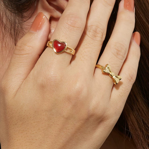 Women's Stainless Steel Heart Shaped Agate Retro Ring With Electroplating