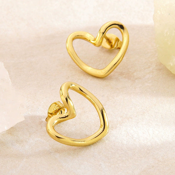 Women's Stainless Steel Heart Shaped Earrings Electroplated Geometric Love Heart Design Simple Modern Fashion Jewelry