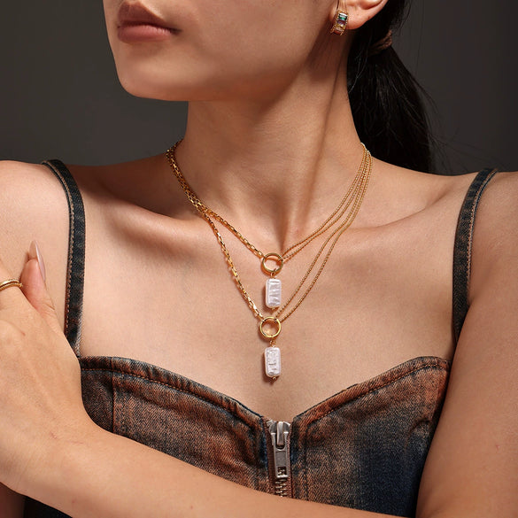 Women's 316L Stainless Steel Imitation Pearl Pendant Necklace Light Luxury Geometric Electroplated Design