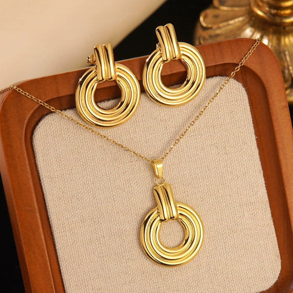 Women's Stainless Steel Jewelry Set With Flower Peach Heart Bow Earrings And Necklace Butterfly Dragonfly Insect Pattern Electroplated