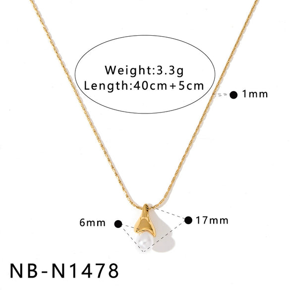 Women's Stainless Steel 18K Gold Plated Necklace With Natural Pearl Small Square Geometric Pendant And Regular Clavicle Chain