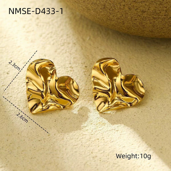 Women's Stainless Steel Love Series Peach Heart Earrings With Electroplating Design