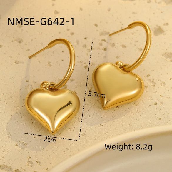 Women's Stainless Steel Love Series Peach Heart Earrings With Electroplating Design