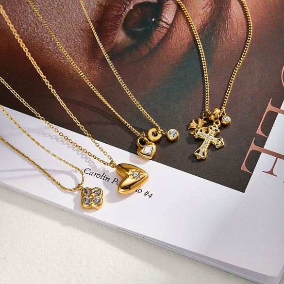 Women's Stainless Steel Necklace With Zircon Inlaid Heart Geometric Pendant 18K Gold Vacuum Plated Regular Clavicle Chain
