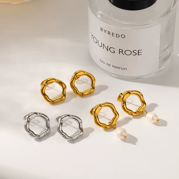Women's Stainless Steel Pearl Stud And Irregular Hoop Earrings With Pvd Real Gold Plating Geometric Versatile Light Luxury Style