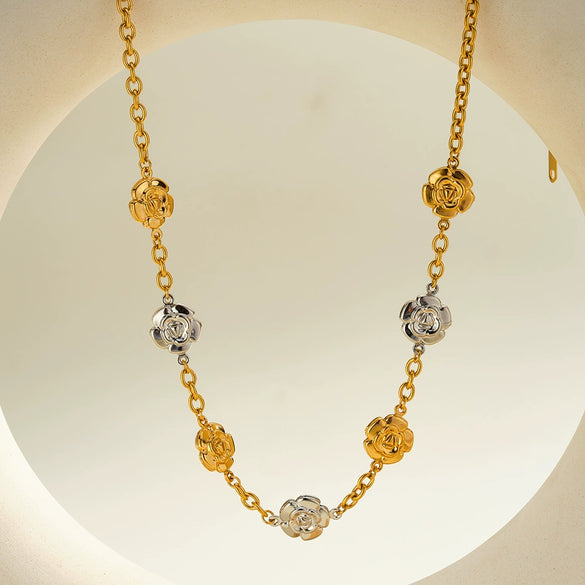 Women's Stainless Steel Rose Flower Geometric Necklace With 18K Vacuum Plating And Regular Chain Simple Versatile Fashion Jewelry