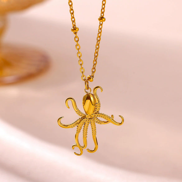 Women's Stainless Steel Seashell Pendant Necklace With Gold Plated Finish And Stylish Chain Design