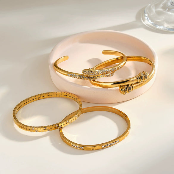 Women's Stainless Steel Snake Shaped Bracelet With 18K Gold Vacuum Plating And Rhinestone Inlay Fashion Jewelry