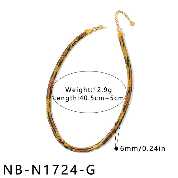 Women's Stainless Steel Snake Shaped Chain Necklace With Geometric Design And 18K Vacuum Plated Finish