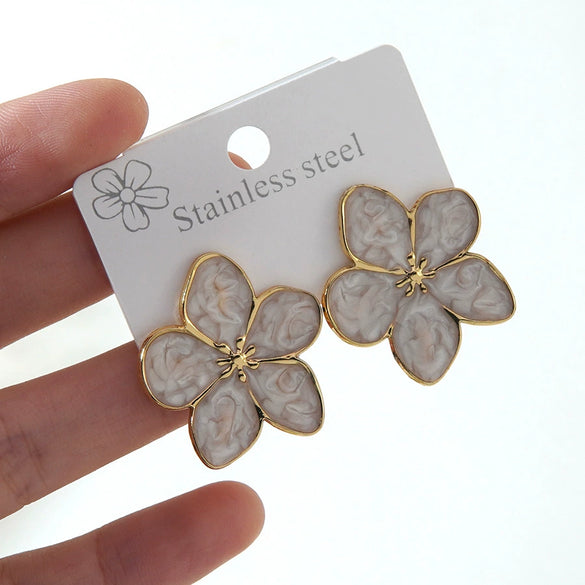 Women's Stainless Steel Stud Earrings With Electroplated Flower Starfish And Heart Shaped Design Light Luxury Jewelry