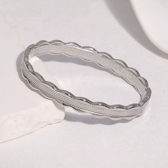 Women's Stainless Steel Wavy Line Bracelet With Plated Finish Colorfast Modern Minimalist Geometric Buckle Design