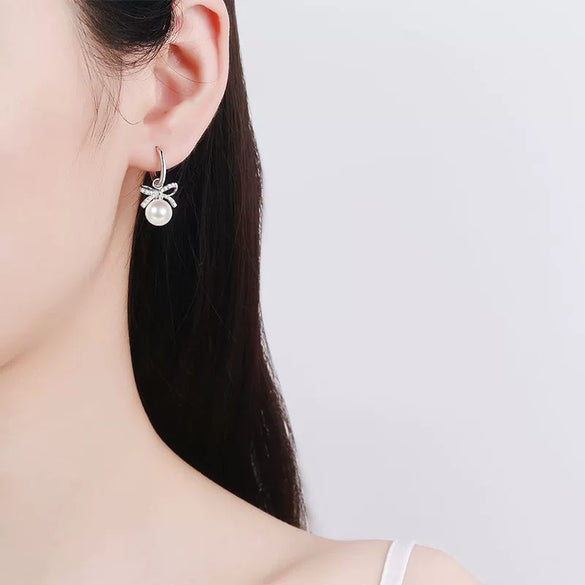 Women's 925 Sterling Silver Bow Earrings With Flawless Freshwater Pearl And Moissanite Electroplated Floral Style