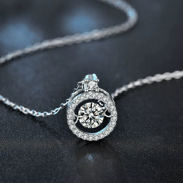 Women's Sterling Silver Geometric Beating Heart Pendant Necklace With Moissanite