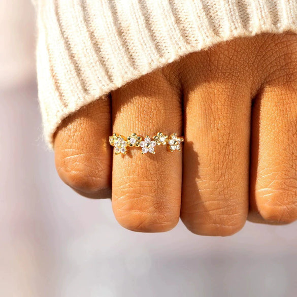 Women's Sterling Silver Geometric Flower Ring With Electroplating