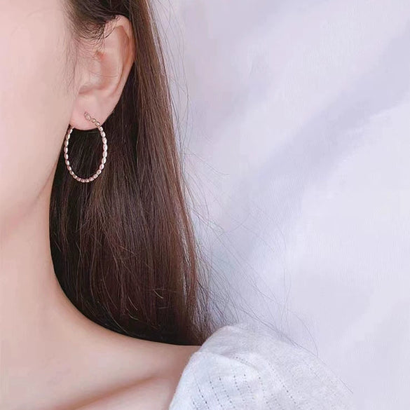 Women's 925 Sterling Silver Geometric Large Hoop Earrings Simple Light Luxury Round Bead Circle Earrings With Fine Craftsmanship
