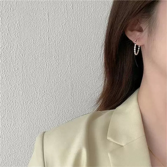 Women's 925 Sterling Silver Geometric Large Hoop Earrings Simple Light Luxury Round Bead Circle Earrings With Fine Craftsmanship