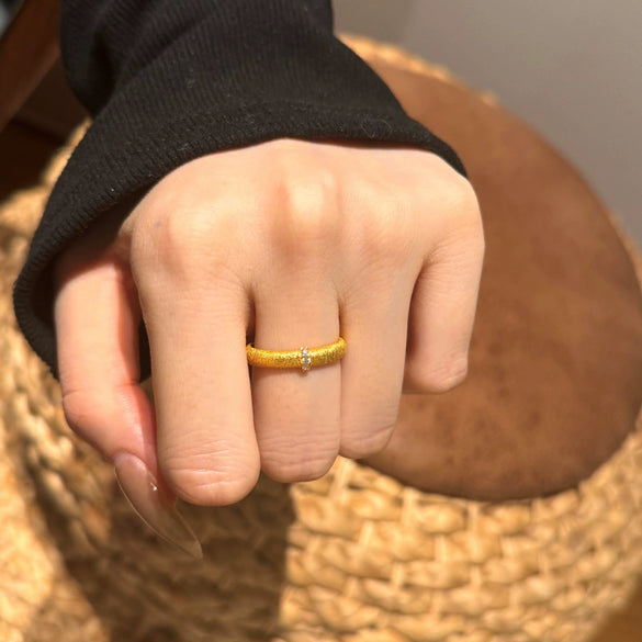 Women's 925 Sterling Silver Geometric Ring With Wiredrawing And Electroplating Craft And Microinlaid Zircon