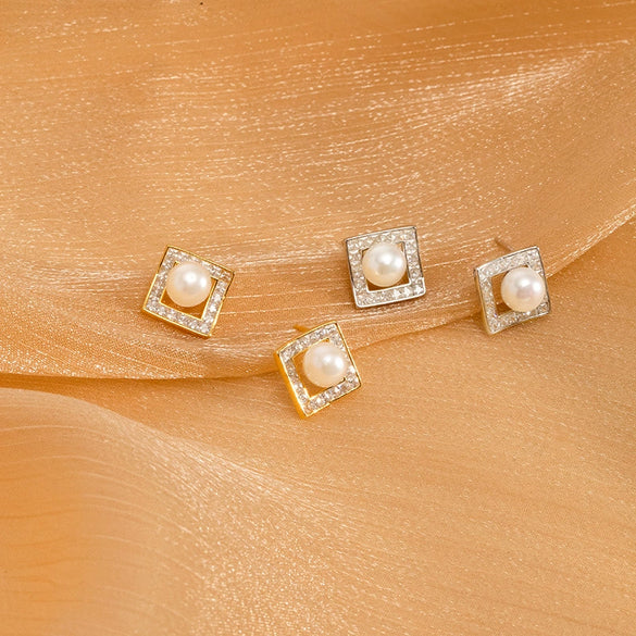 Women's Sterling Silver Geometric Square Pearl Earrings With Electroplated Finish Simple Natural Fashion Jewelry
