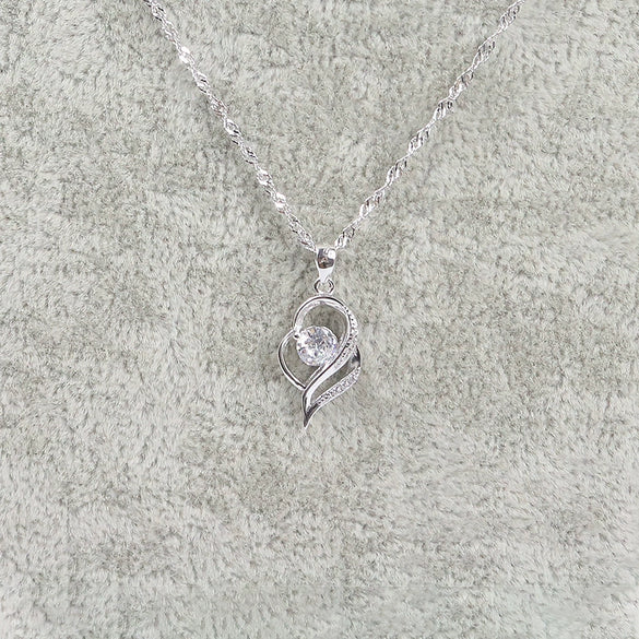Women's Sterling Silver Heart Pendant Love Necklace With Micro Inlaid Zircon Trendy Simple Jewelry Wholesale