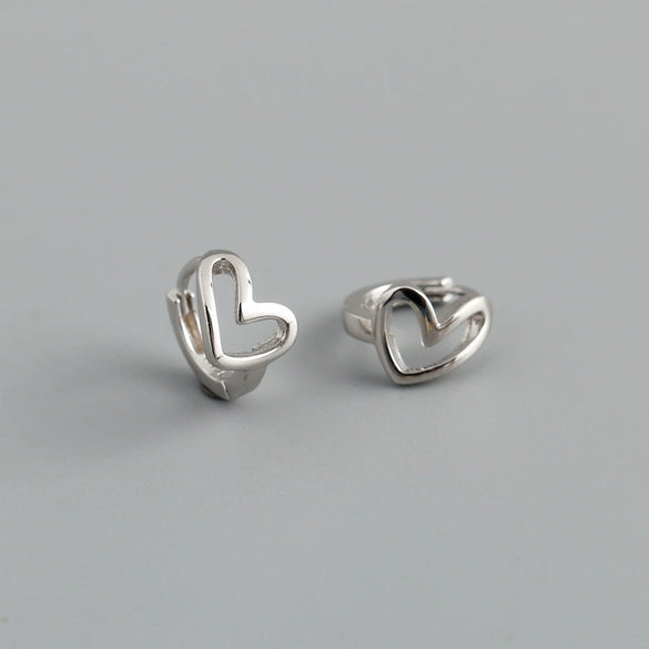 Women's 925 Sterling Silver Heart Shaped Earrings With Fine Craftsmanship Fashion Expression Style