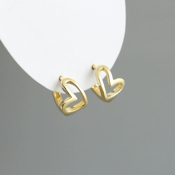 Women's 925 Sterling Silver Heart Shaped Earrings With Fine Craftsmanship Fashion Expression Style