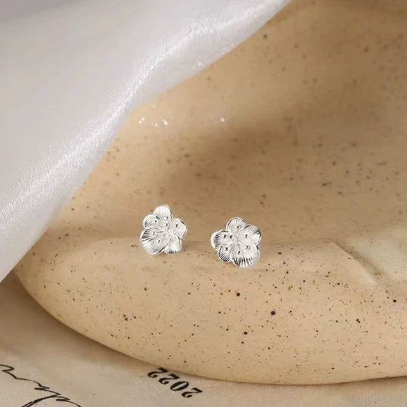 Women's Sterling Silver Plum Blossom Flower Stud Earrings Light Luxury Electroplated Floral Fashion Jewelry