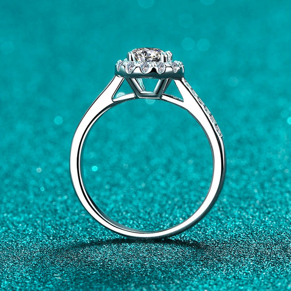 Women's 925 Sterling Silver Ring Plated With Pt950 Gold Set With Moissanite Four Claw Round Bag Design Electroplated
