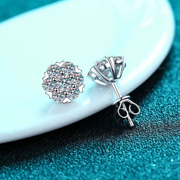 Women's 925 Sterling Silver Snowflake Flower Earrings With Electroplated Finish Moissanite Inlay Elegant Fashion Jewelry