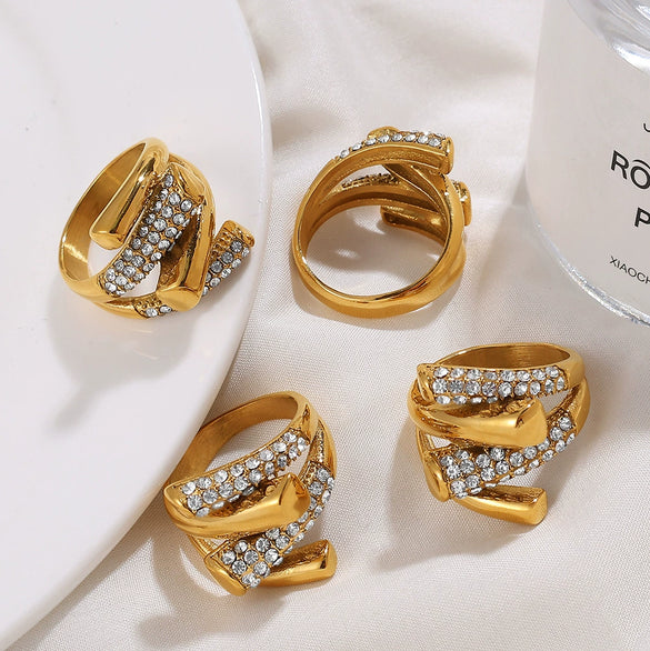 Women's Stylish Asymmetrical Geometric Inlaid Rhinestone 316L Stainless Steel Ring With Electroplating