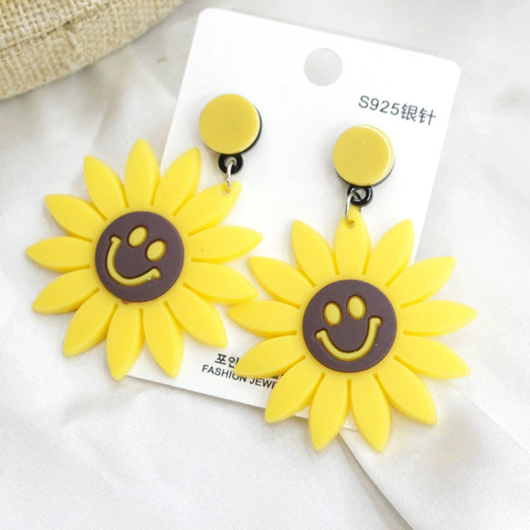 Women's Sunflower Flower Earrings With Resin And Plastic Design Pastoral Floral Style Jewelry For Wholesale