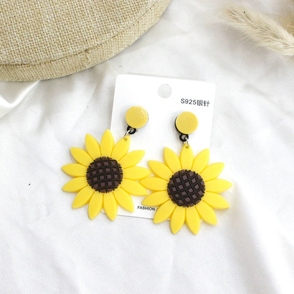 Women's Sunflower Flower Earrings With Resin And Plastic Design Pastoral Floral Style Jewelry For Wholesale