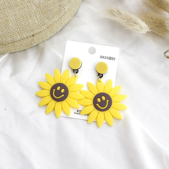 Women's Sunflower Flower Earrings With Resin And Plastic Design Pastoral Floral Style Jewelry For Wholesale