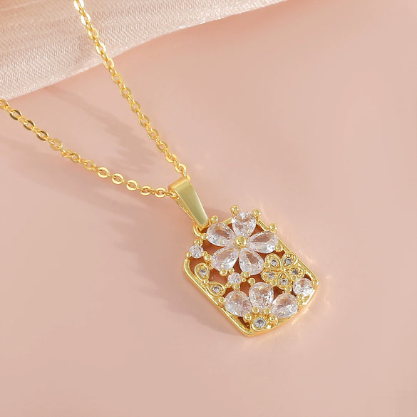 Women's Sweet Copper Flower Geometric Square Pendant Necklace With O Word Chain And Electroplating