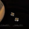 Women's Sweet Flower Earrings Copper Electroplated Small White Floral Stud Earrings With Silver Needle