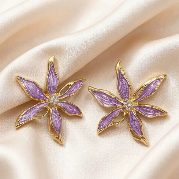 Women's Sweet Flower Stud Earrings With Dripping Oil Finish Alloy Design And Steel Needles