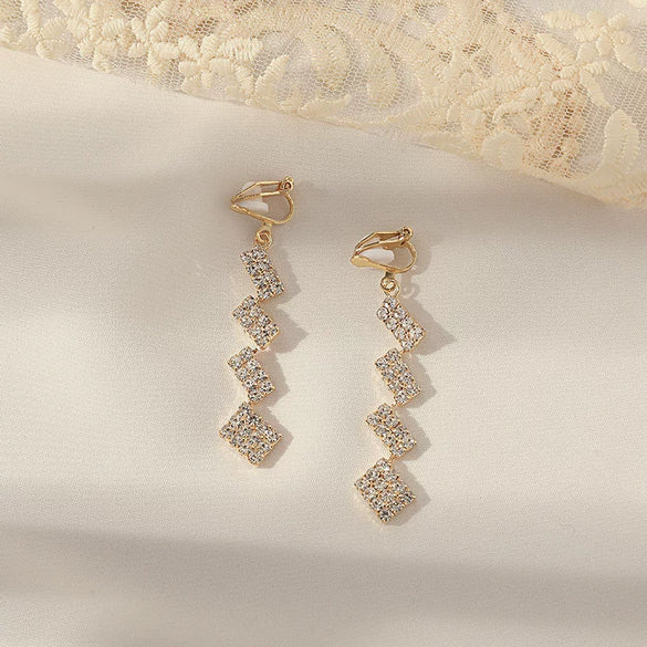 Women's Sweet Geometric Ear Clip Earrings Alloy Silver Plated Gold Plated Simple Long Electroplated Ear Jewelry