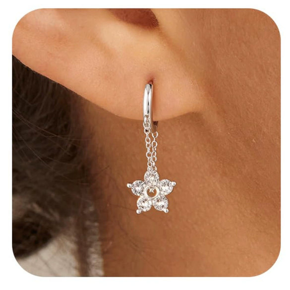 Women's Sweet Leaf Shaped Copper Stud Earrings With Zircon Electroplated Floral Fashion Jewelry