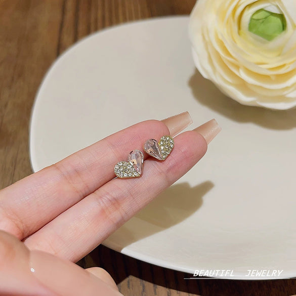 Women's Sweet Style Alloy Heart Pattern Diamond Design Earrings