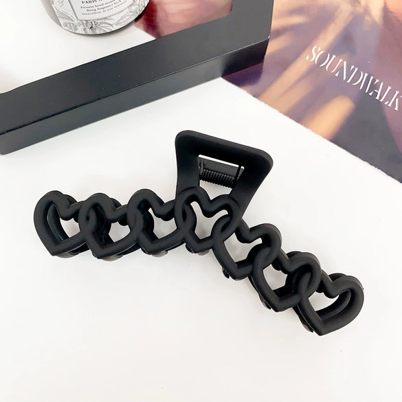 Women's Sweet Style Plastic And Resin Heartshaped Handmade Hair Grab Clip Hair Accessories