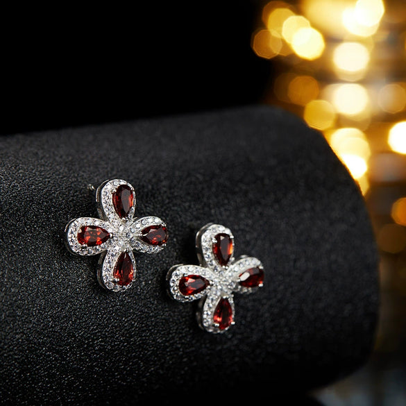 Women's Sweet Style S925 Sterling Silver Inlaid Crystal Four Leaf Flower Stud Earrings
