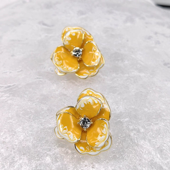 Women's Three Dimensional Flower Stud Earrings With 925 Silver Posts And Drip Oil Finish Alloy Floral Jewelry