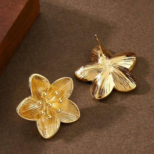 Women's Three Dimensional Metallic Floral Earrings With Eco Friendly Electroplated Finish Elegant Botanical Jewelry For Everyday Wear