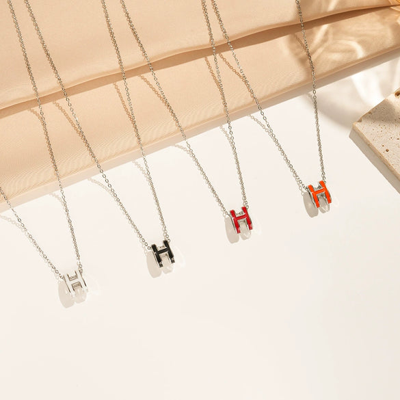 Women's Titanium Steel And Copper H Letter Pendant Necklace With Cross Chain And Electroplating Process