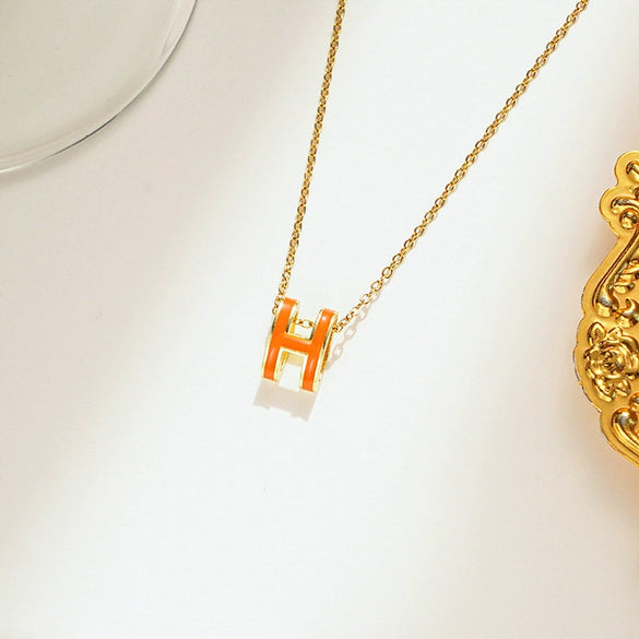 Women's Titanium Steel And Copper H Letter Pendant Necklace With Cross Chain And Electroplating Process
