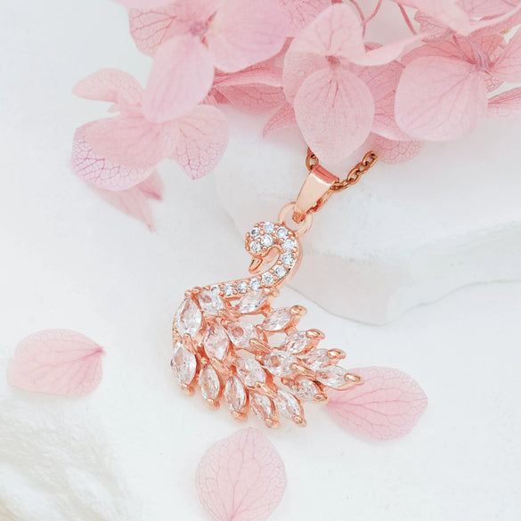 Women's Titanium Steel And Copper Necklace With Swan Design And Real Gold Plating