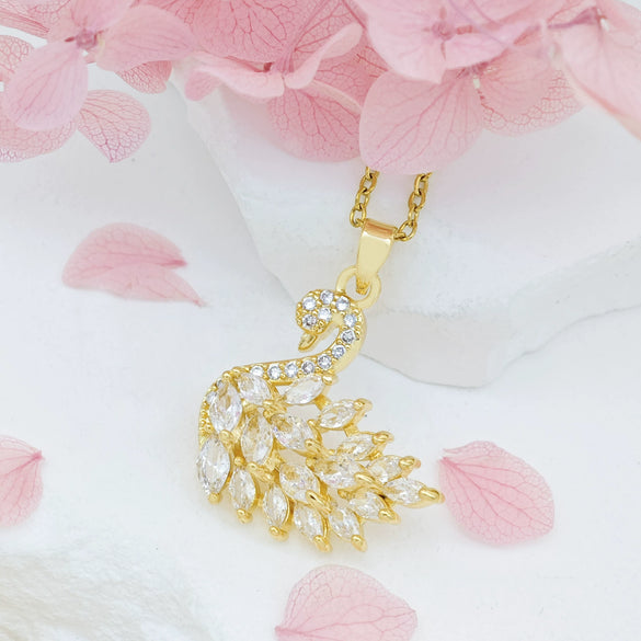 Women's Titanium Steel And Copper Necklace With Swan Design And Real Gold Plating