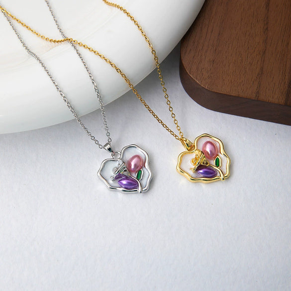Women's Titanium Steel And Copper Necklace With Three Dimensional Rose Design And Electroplating Treatment