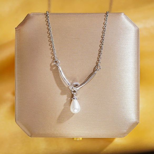 Women's Titanium Steel And Copper Pearl Necklace With Geometric Pattern And Cross Chain Light Luxury Style Electroplated