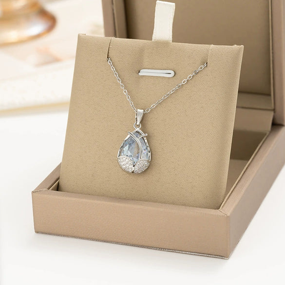 Women's Titanium Steel And Copper Tulip Pendant Necklace With Geometric Pattern And Diamond Design