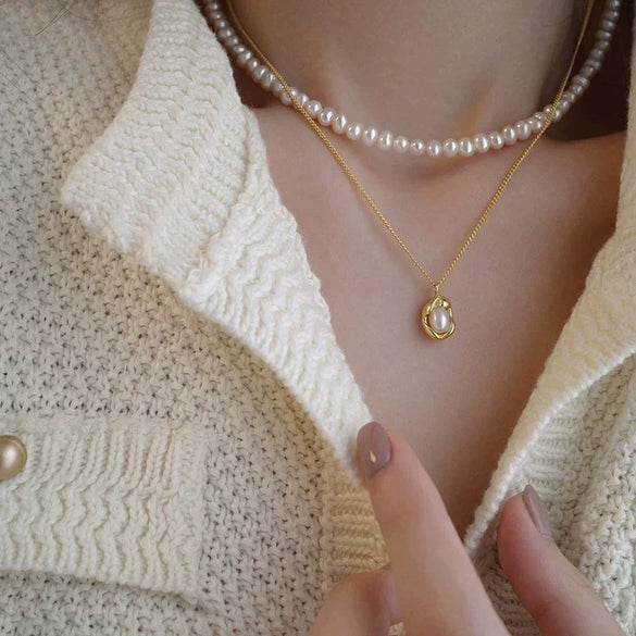 Women's Titanium Steel And Stainless Steel Double Layer Stacked Bowl Bean And Peanut Pearl Clavicle Chain With Leaf Pattern And Electroplating Treatment